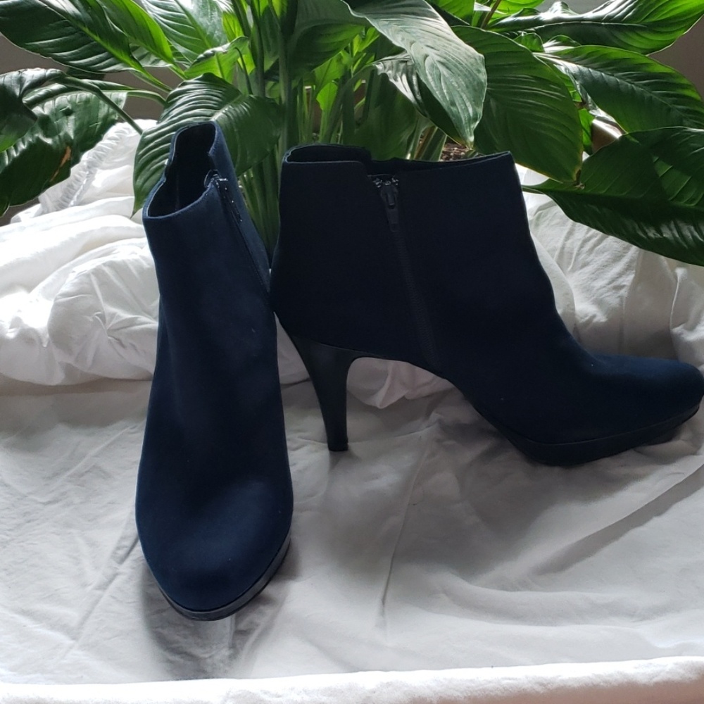 Booties - Picture 3 of 4